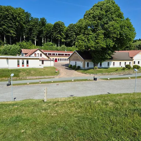 Thise Ladegaard Vandrarhem Manna