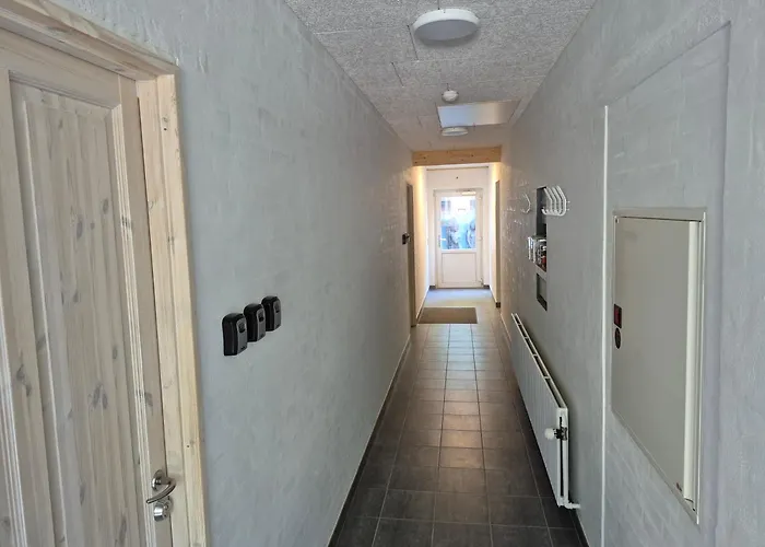 Thise Ladegaard * Manna