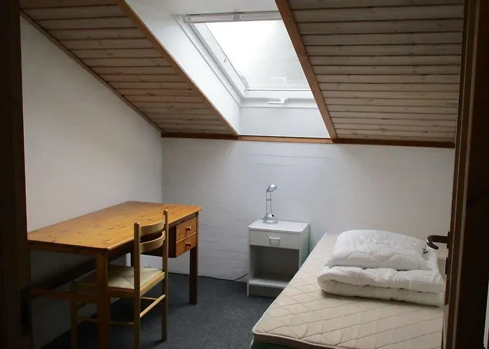 Thise Ladegaard Хостел *